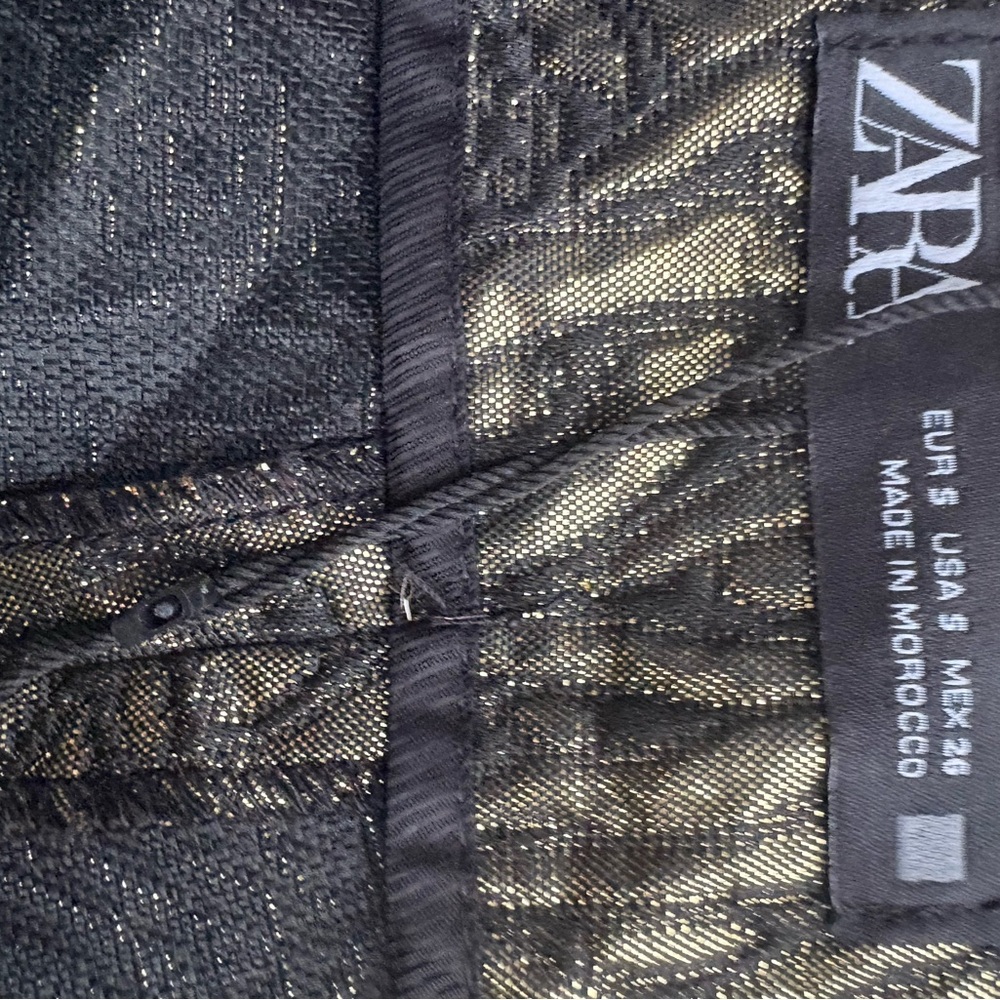 ZARA: Gold and black high waist brocade shorts - Picture 5 of 6